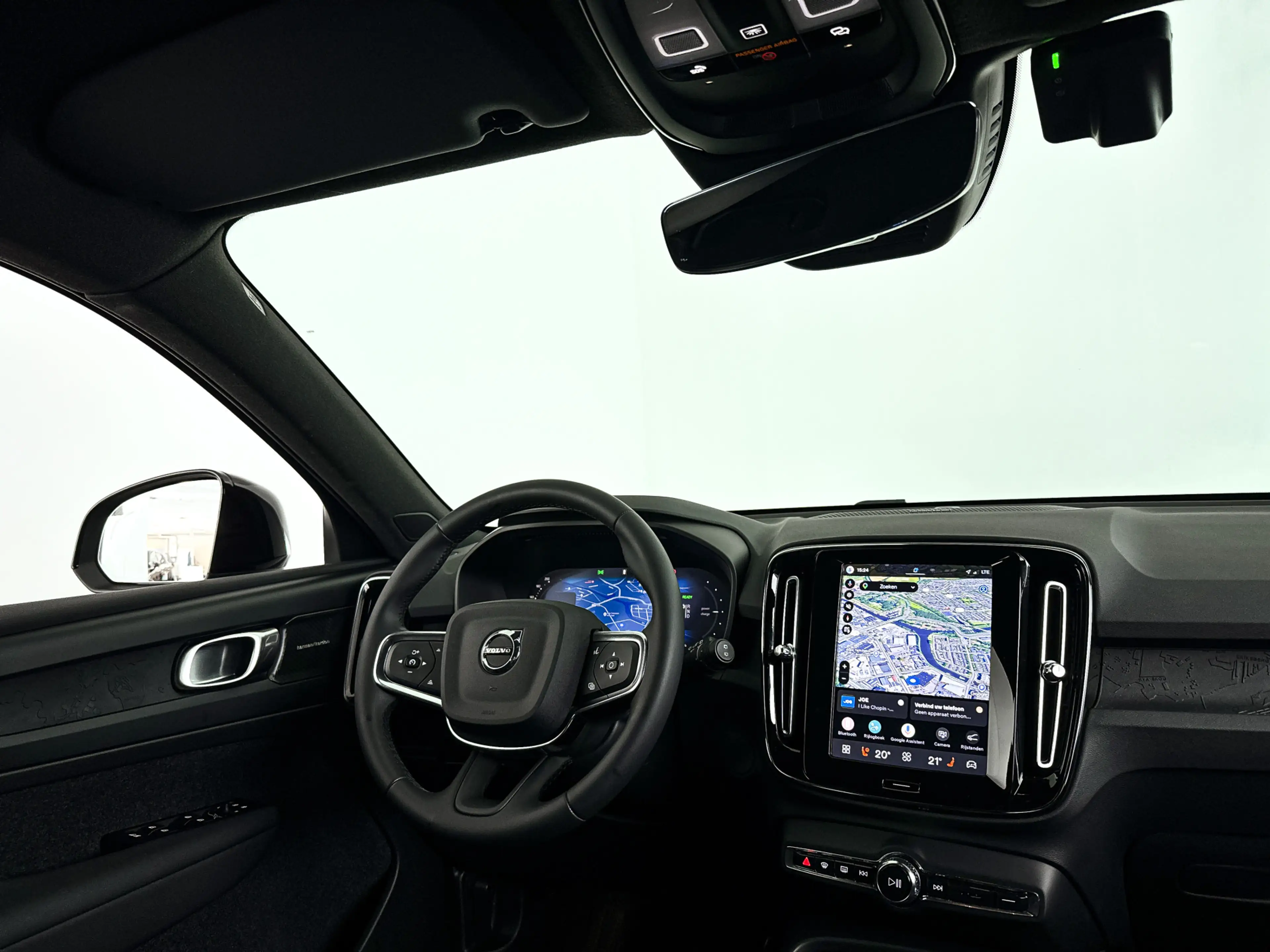 Volvo EX40 Single Motor Extended Range Plus Black Ed. 82 kWh — photo 3