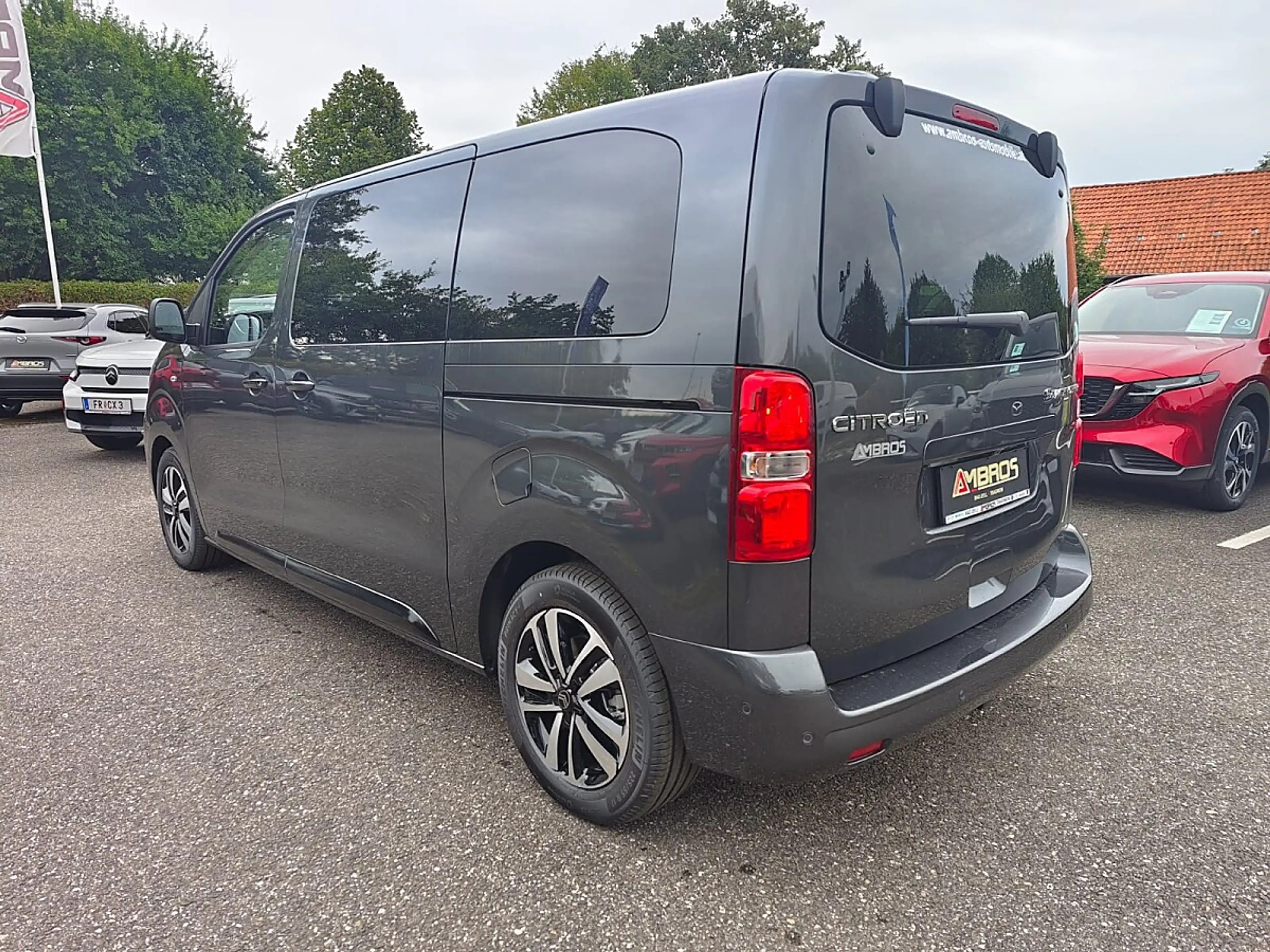 Citroen Spacetourer Diesel 180 S&S EAT8 M Business — photo 9