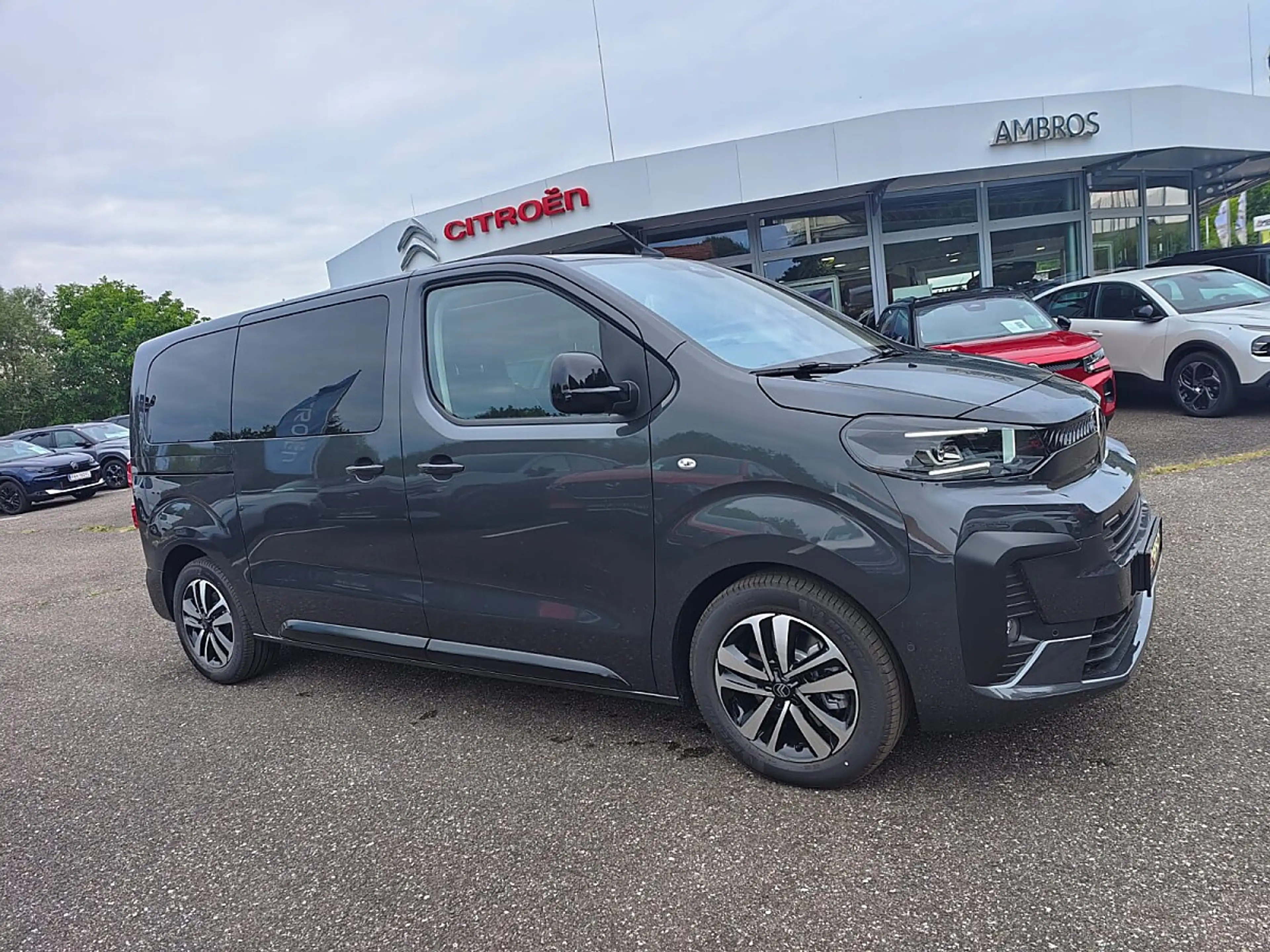 Citroen Spacetourer Diesel 180 S&S EAT8 M Business — photo 6