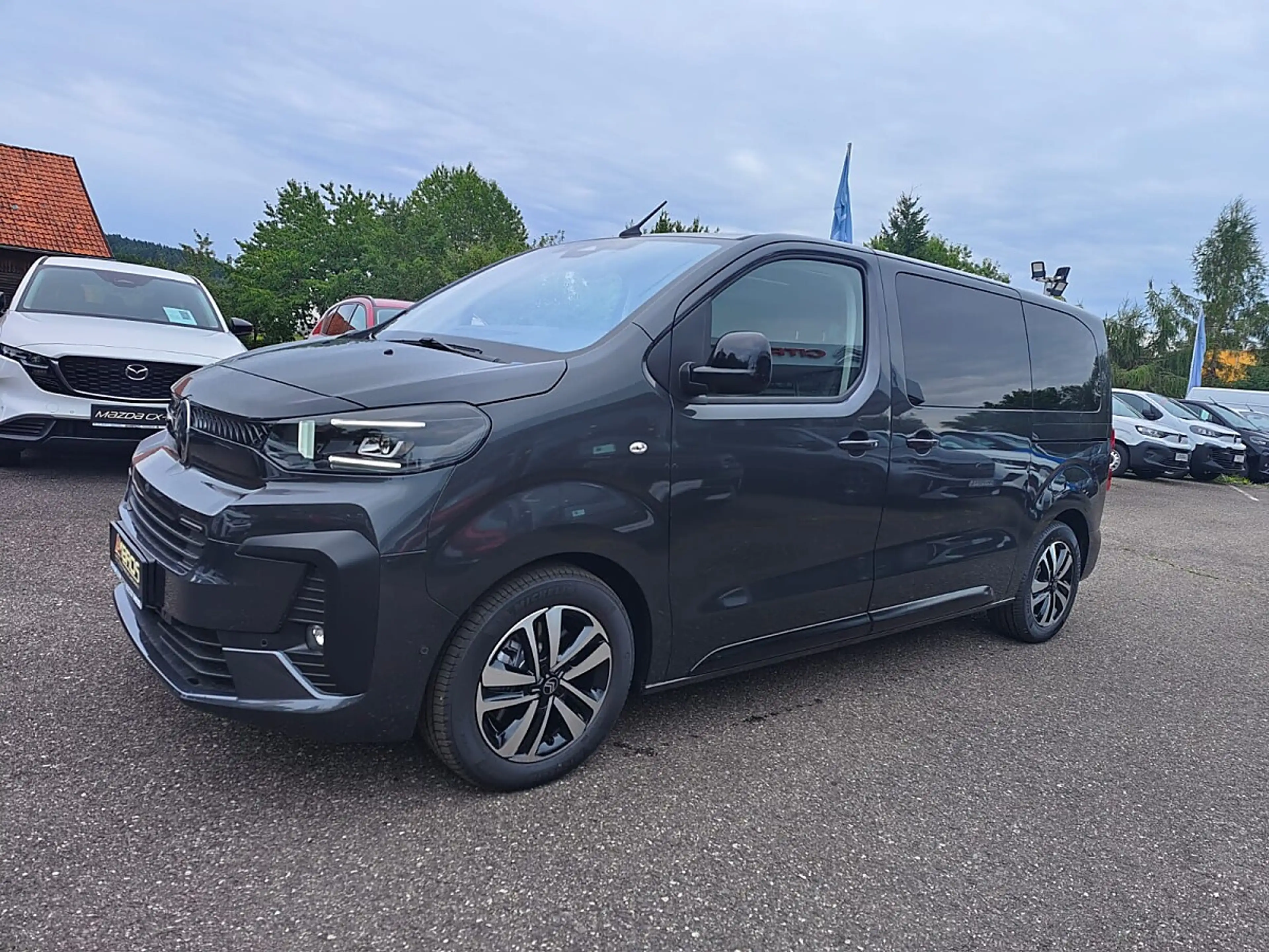 Citroen Spacetourer Diesel 180 S&S EAT8 M Business — photo 4