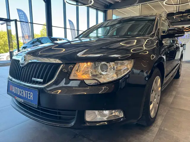 Skoda Superb view 4
