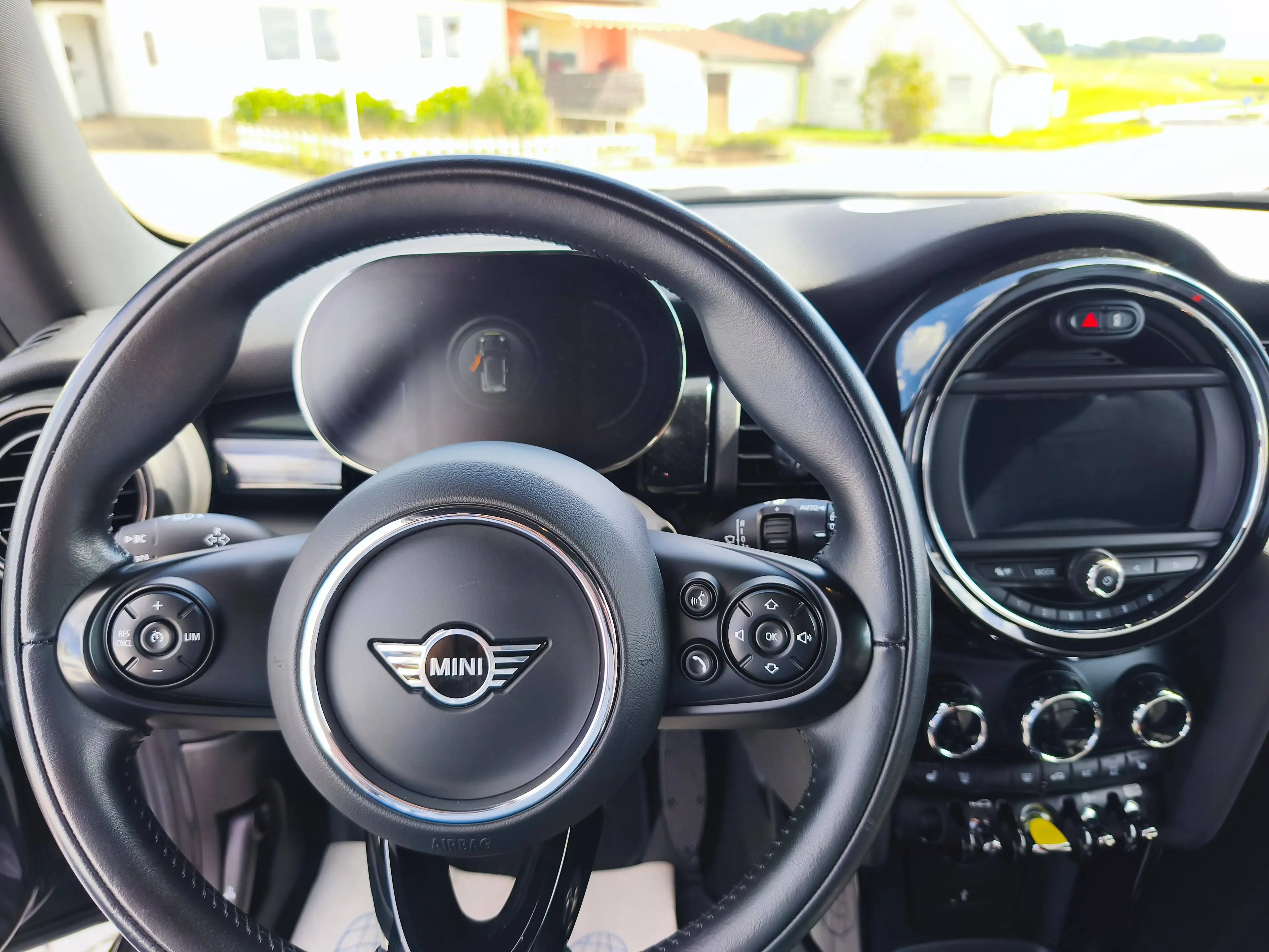 MINI Cooper SE Cooper SE Trim M, sportlich, zuverlässig, sparsam — photo 11