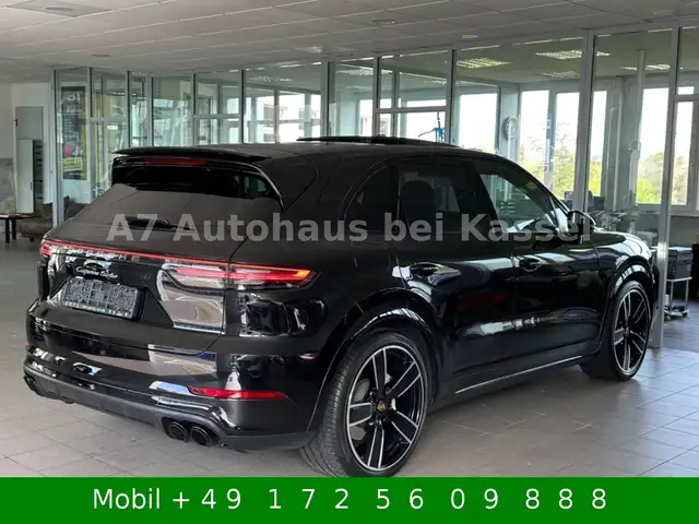 Porsche Cayenne view 2