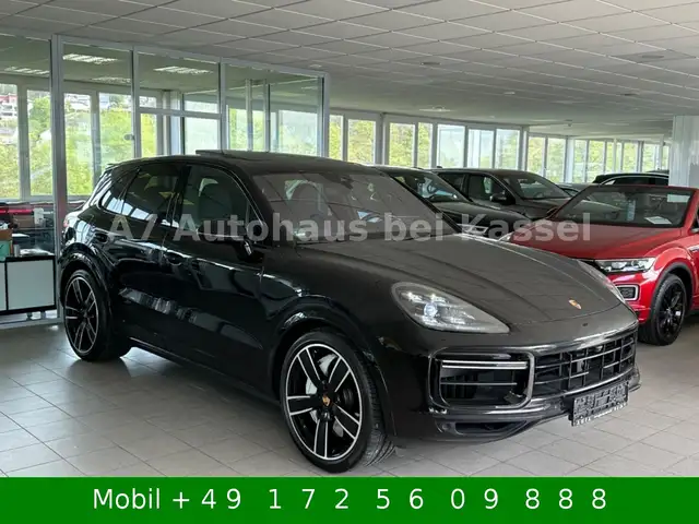 Porsche Cayenne view 6