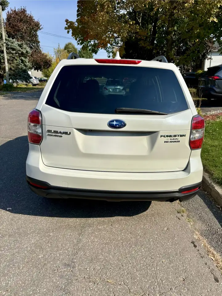 Subaru Forester снимка Subaru Forester