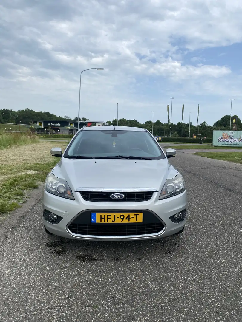 Ford Focus 1.8 Titanium - 2