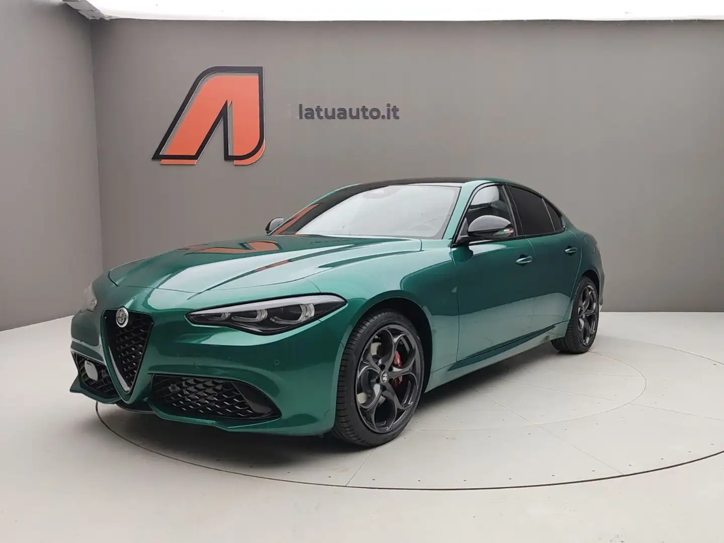 Alfa Romeo Giulia 2.2 TD 210CV TRIBUTO ITALIANO AT8 Q4 ( VERDE MON Grigio - 1