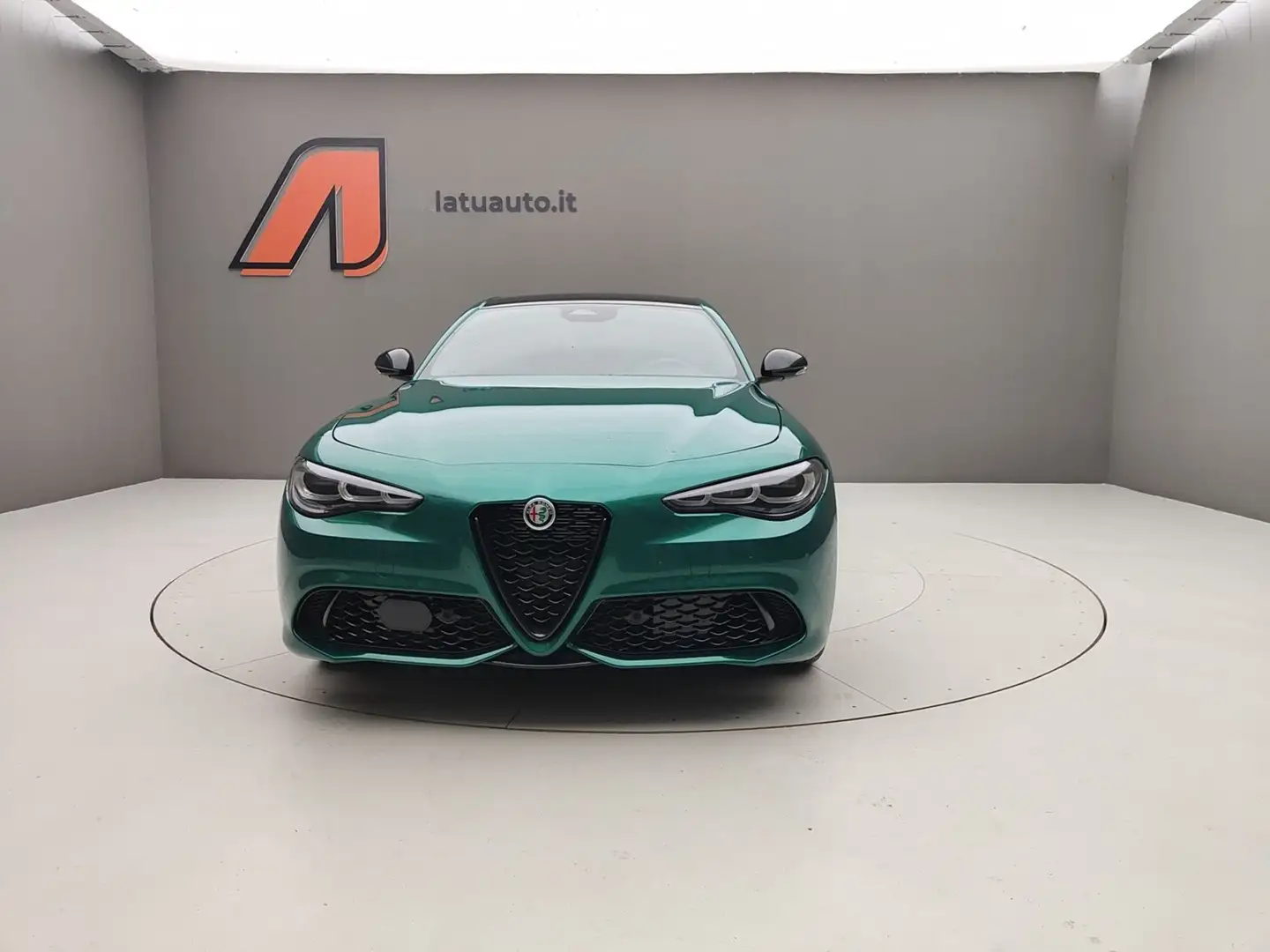 Alfa Romeo Giulia 2.2 TD 210CV TRIBUTO ITALIANO AT8 Q4 ( VERDE MON Grigio - 2