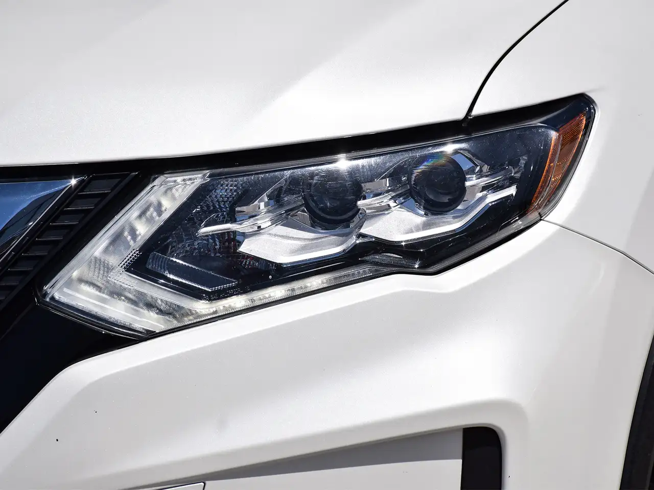 Nissan Rogue снимка Nissan Rogue