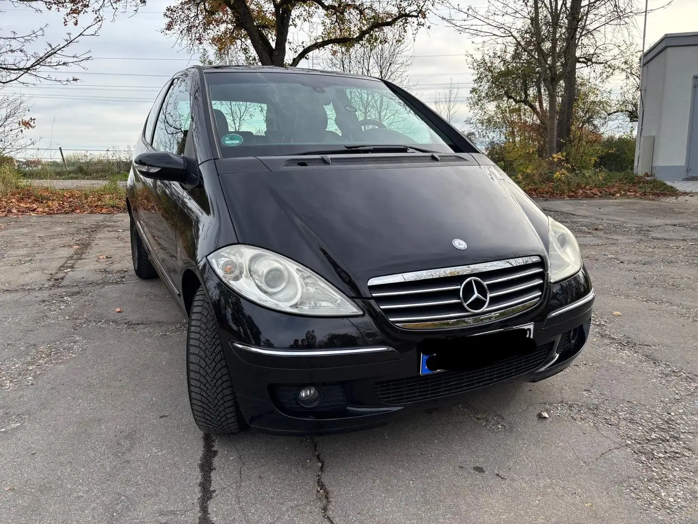 Mercedes-Benz A 150 A-Klasse 3-Türer Elegance Schwarz - 1