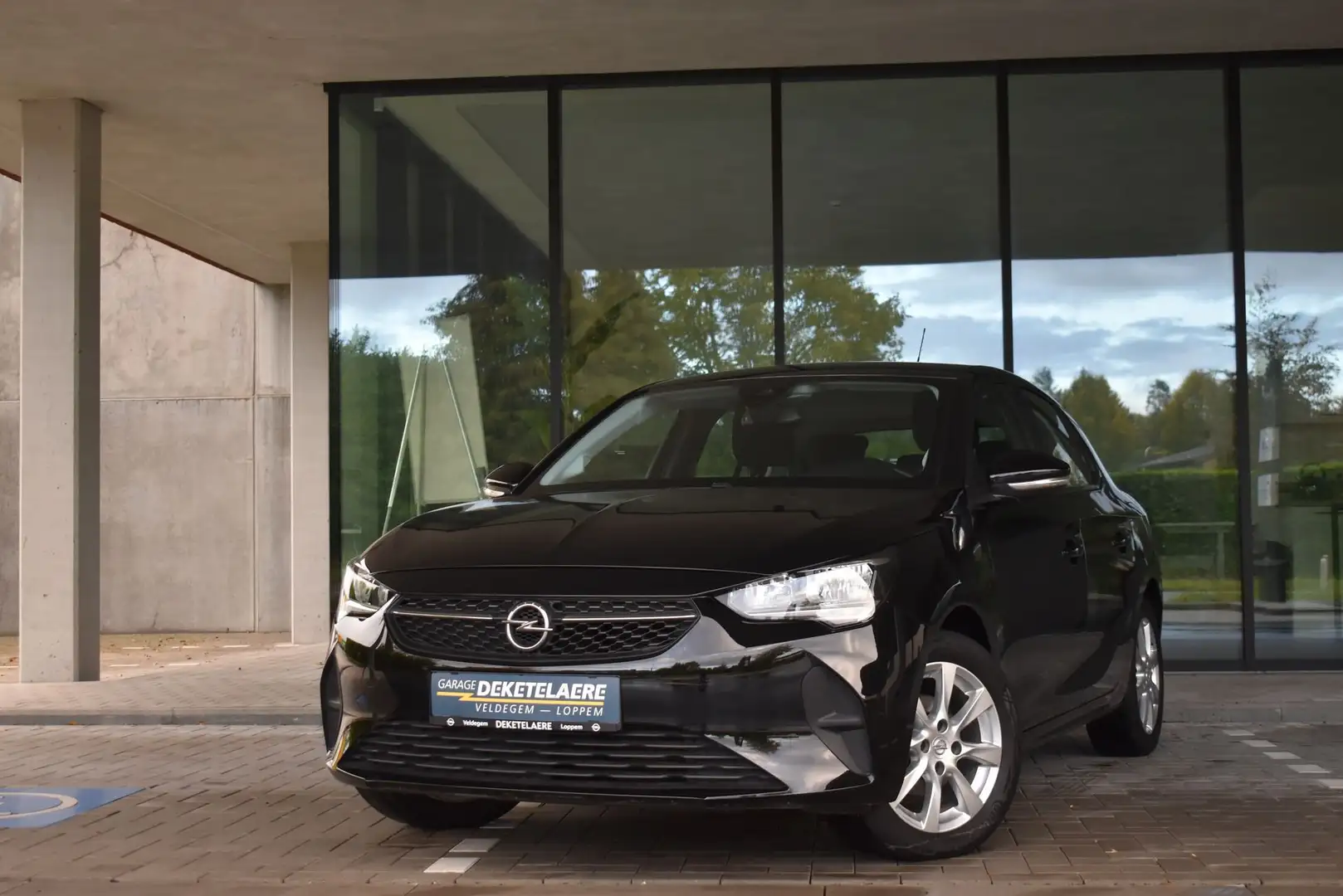 Opel Corsa 1.2 S/S Edition *Navi*Camera*Stuurverwarming Noir - 1