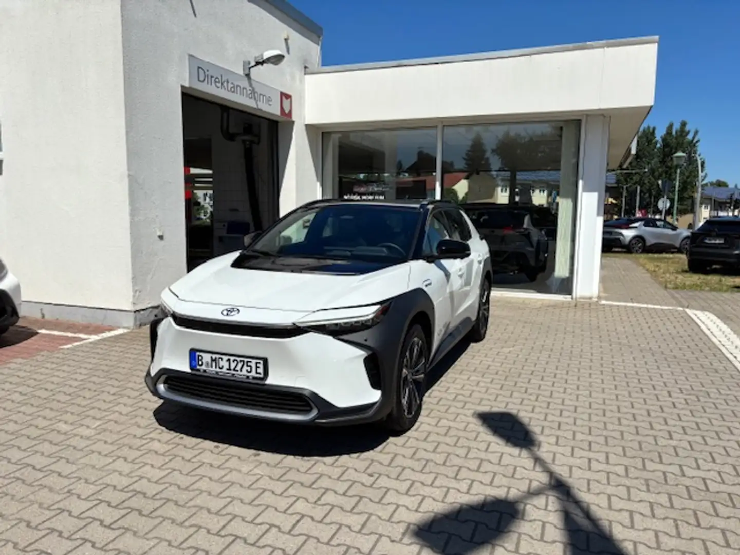 Toyota bZ4X Elektro Automatik 5Trg.4x4  AWD Lounge Ausstattung Wit - 2
