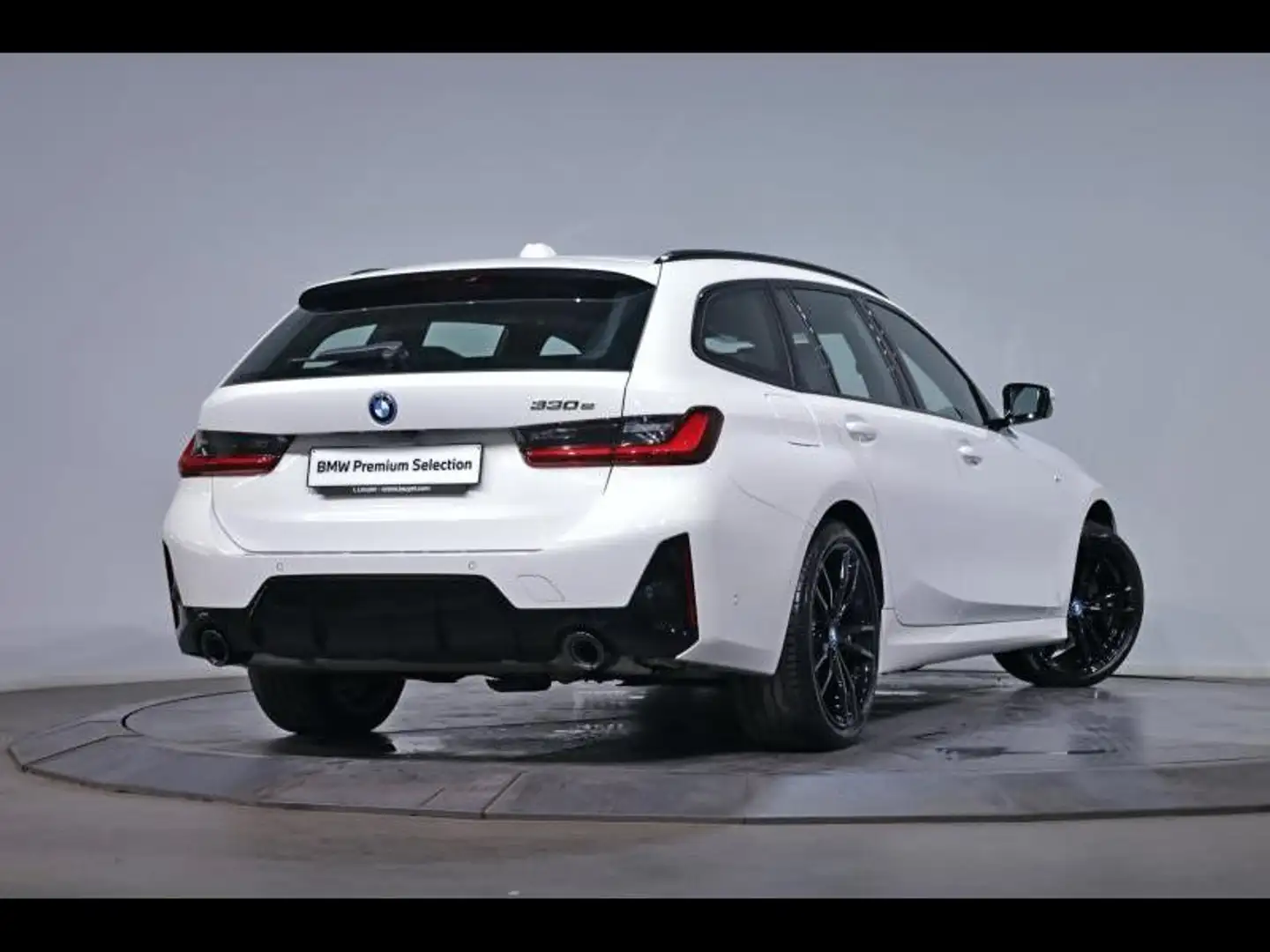 BMW 330 e Touring Kit M Sport Blanc - 2