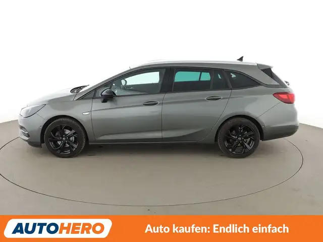 Opel Astra view 3