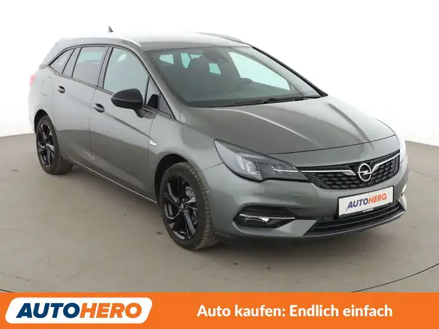 Opel Astra view 8