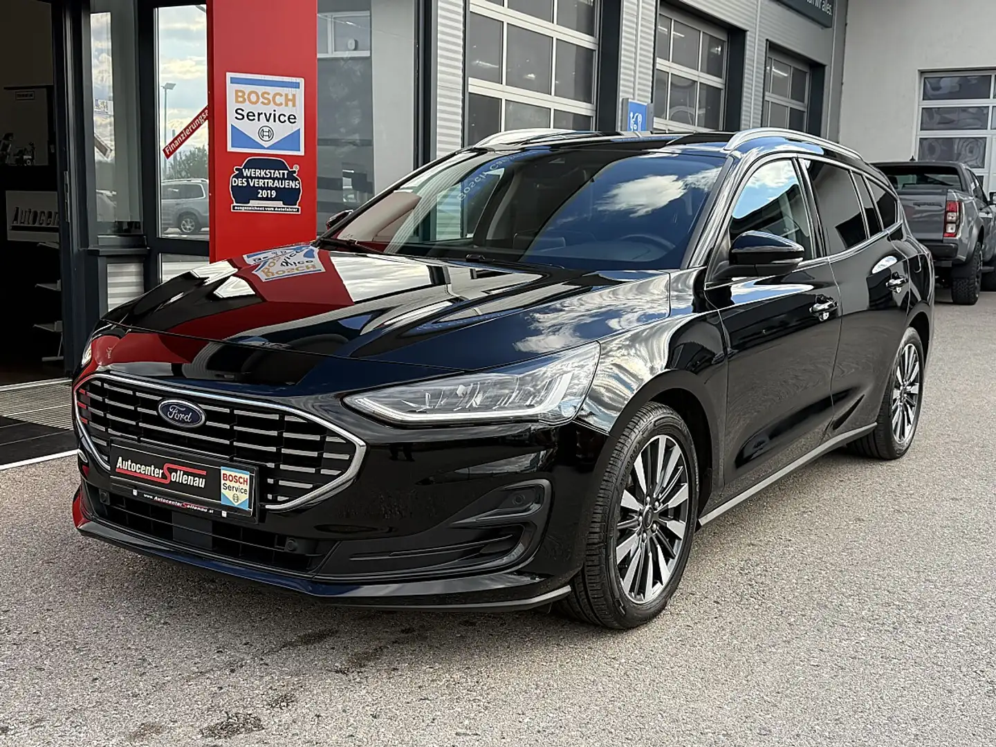 Ford Focus 1.0 EcoBoost Mild-Hybrid Titanium Start/Stop Schwarz - 1