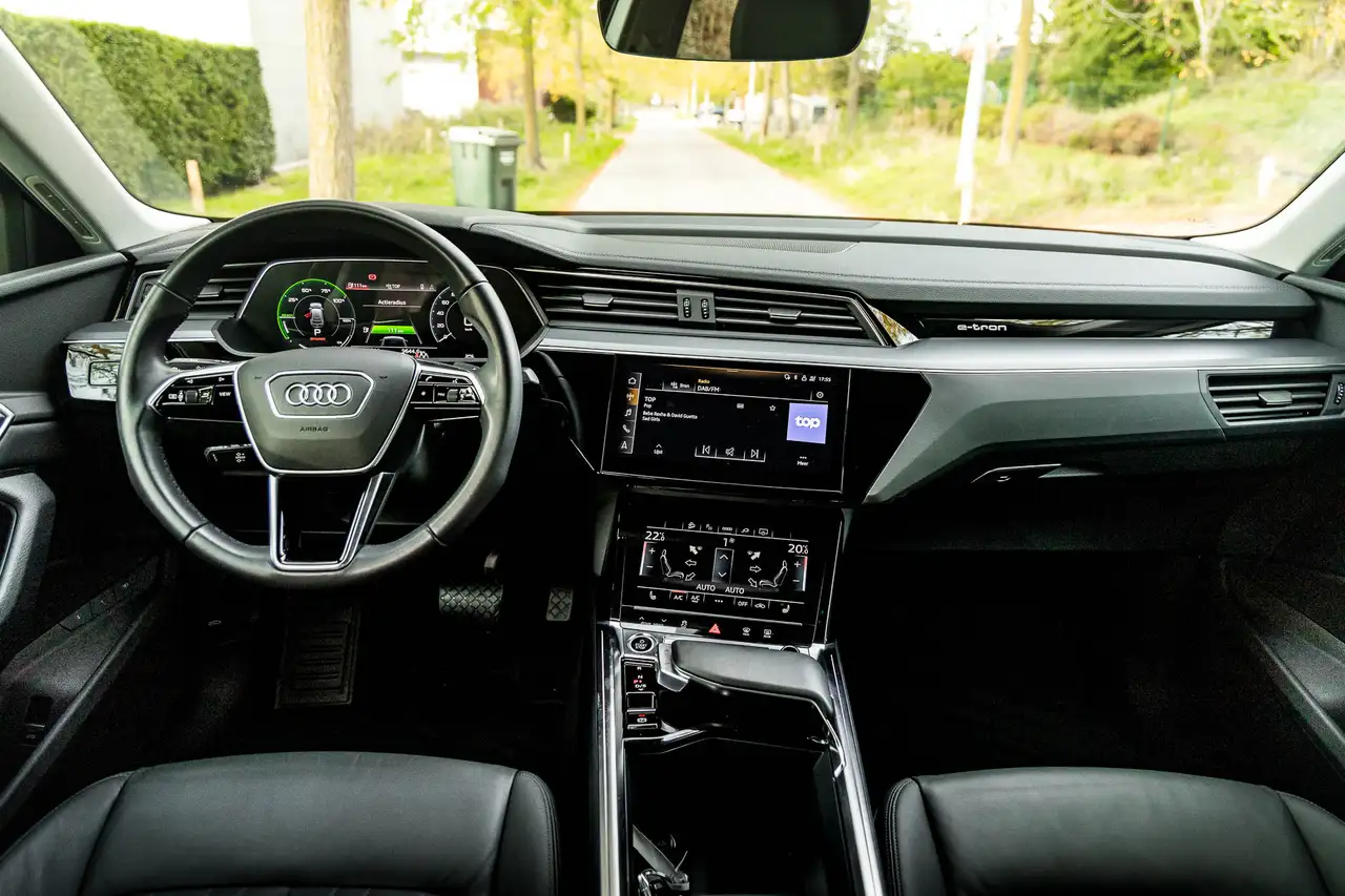 Audi e-tron - 17