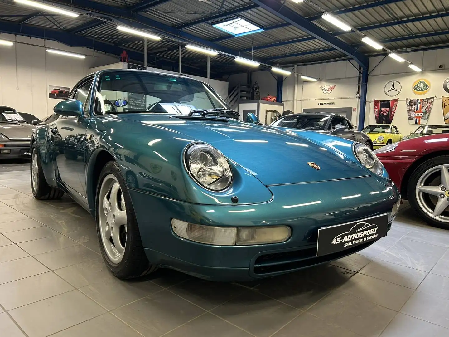 Porsche 911 II (993) 285ch Carrera 4 BV6 Grün - 1