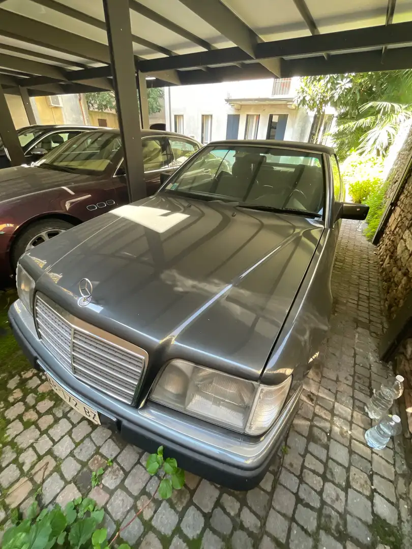 Mercedes-Benz CE 300 ruote da neve in aggiunta Černá - 1