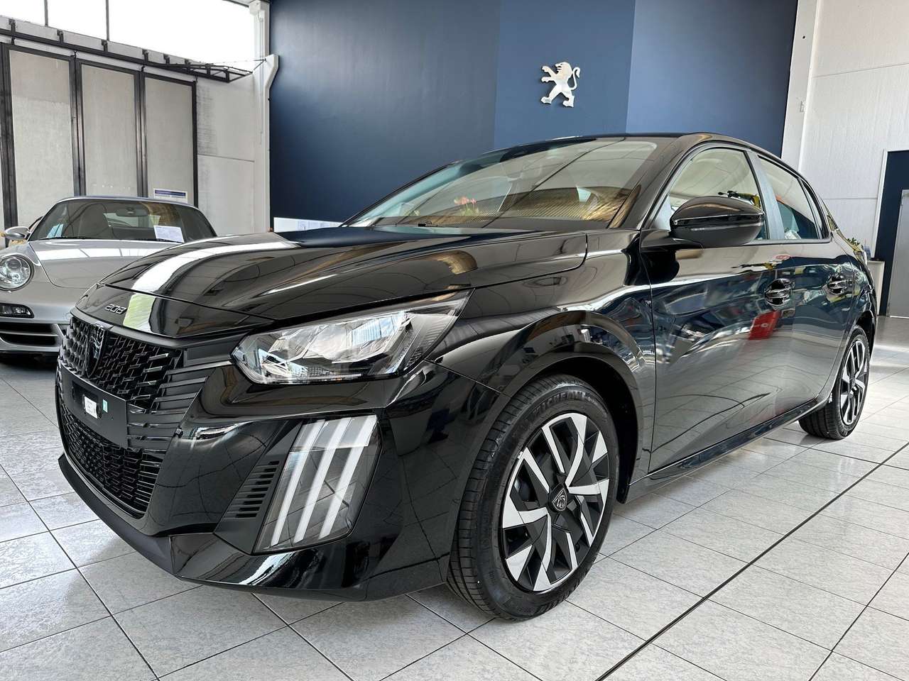 Peugeot 208 208 1.2puretech Style NEOPATENTATI PRONTACONSEGNA