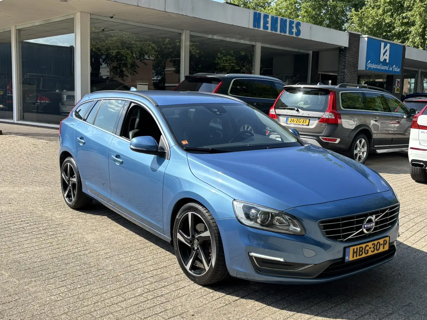 Volvo V60 2.0 T5 213pk 5 Cilinder Aut Xenon Blauw - 1