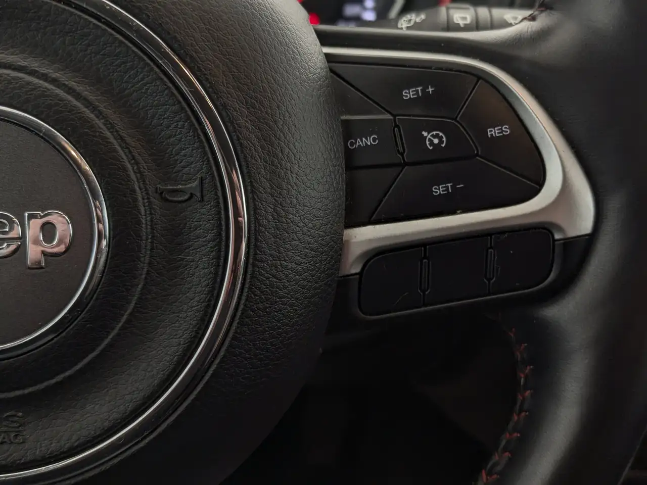 Jeep Compass photo Jeep Compass