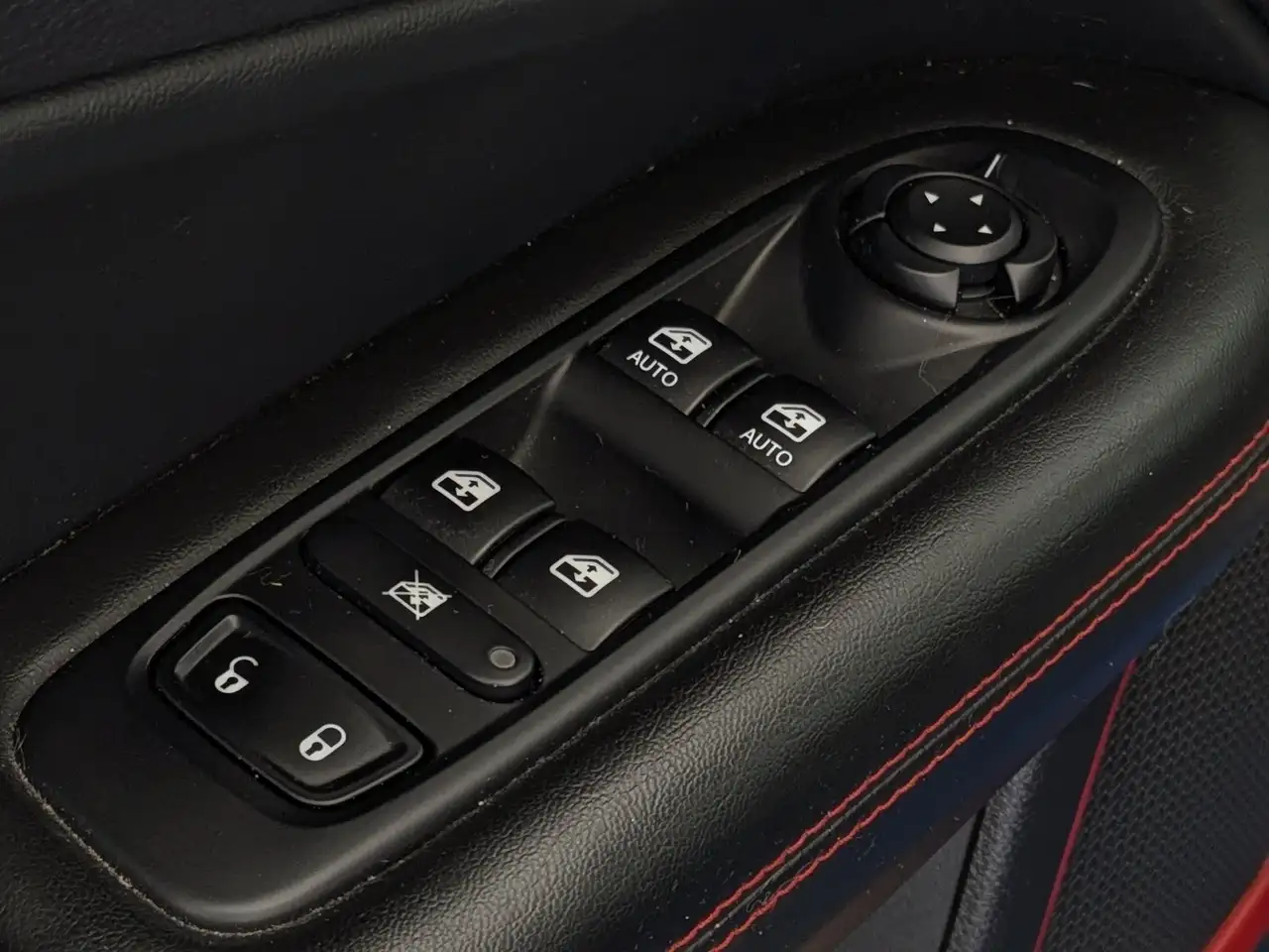 Jeep Compass photo Jeep Compass