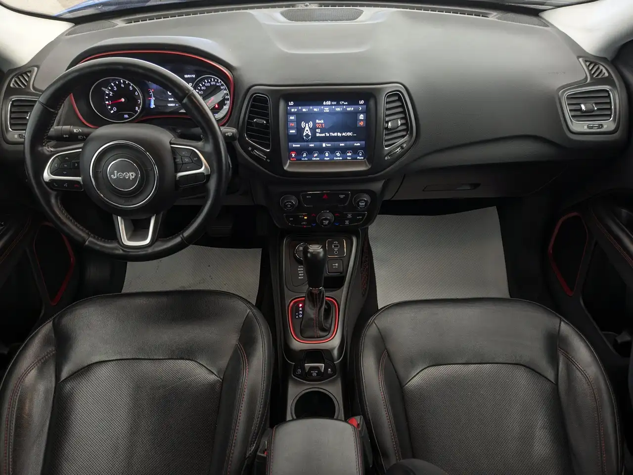 Jeep Compass photo Jeep Compass