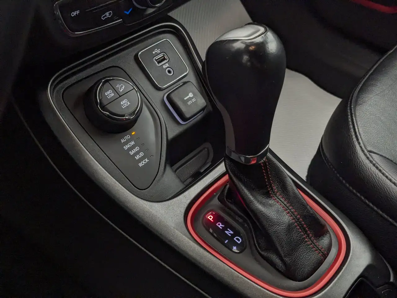 Jeep Compass photo Jeep Compass