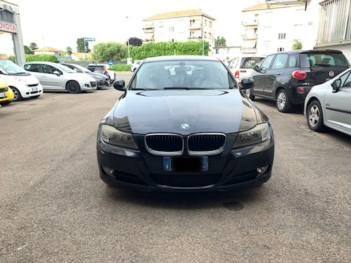 BMW 318 BMW 318d Touring Attiva 2.0 143cv AUTOMATICA Negro - 1