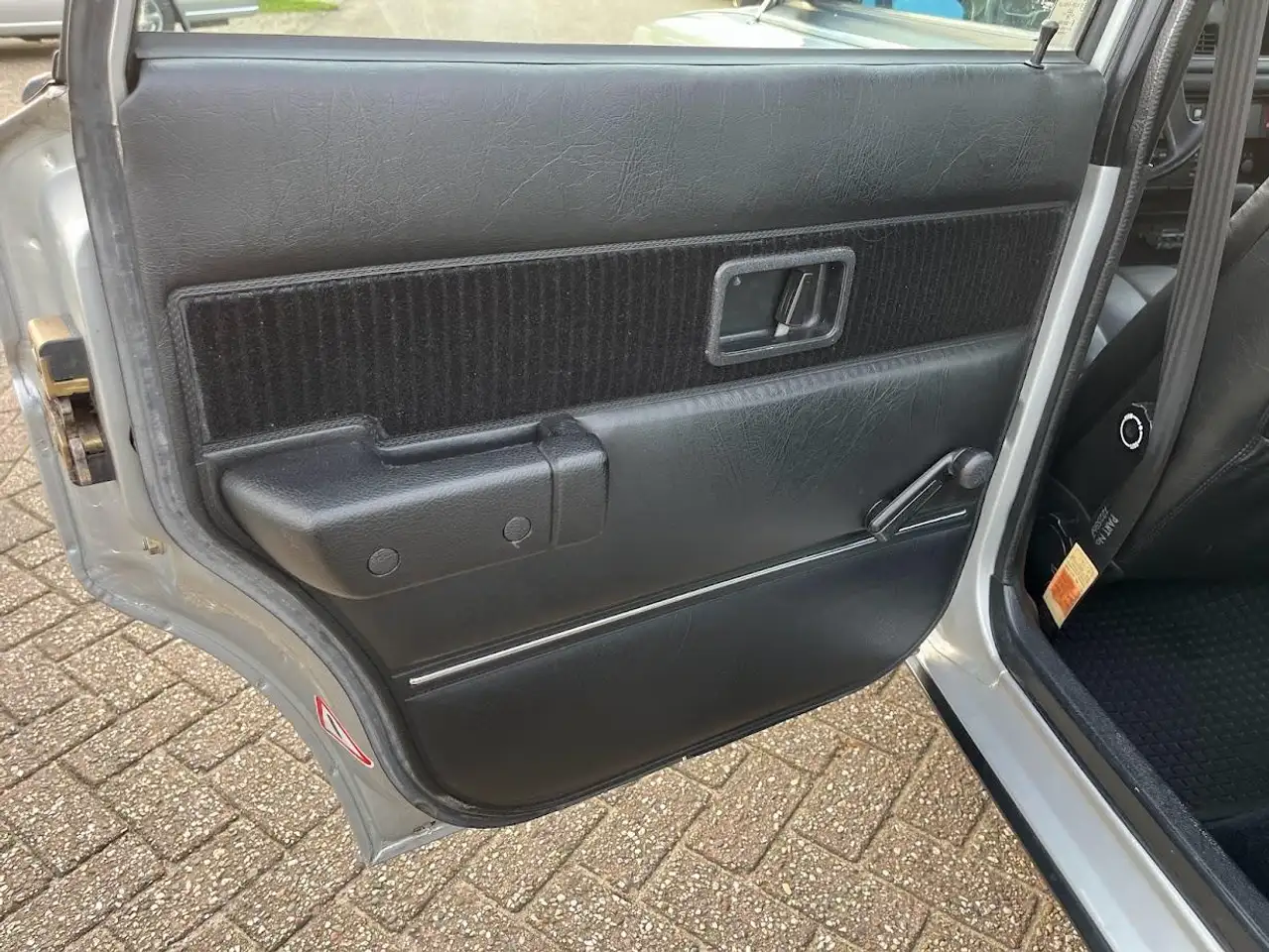 Volvo 240 2.3 GLE sedan 1983 met slechts 110.241 km!, foto 12