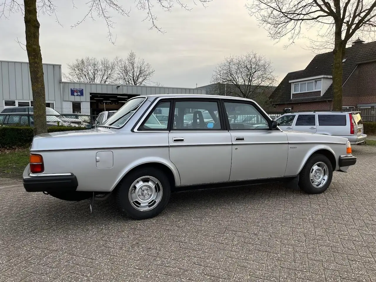Volvo 240 2.3 GLE sedan 1983 met slechts 110.241 km!, foto 6