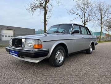2.3 GLE sedan 1983 met slechts 110.241 km!