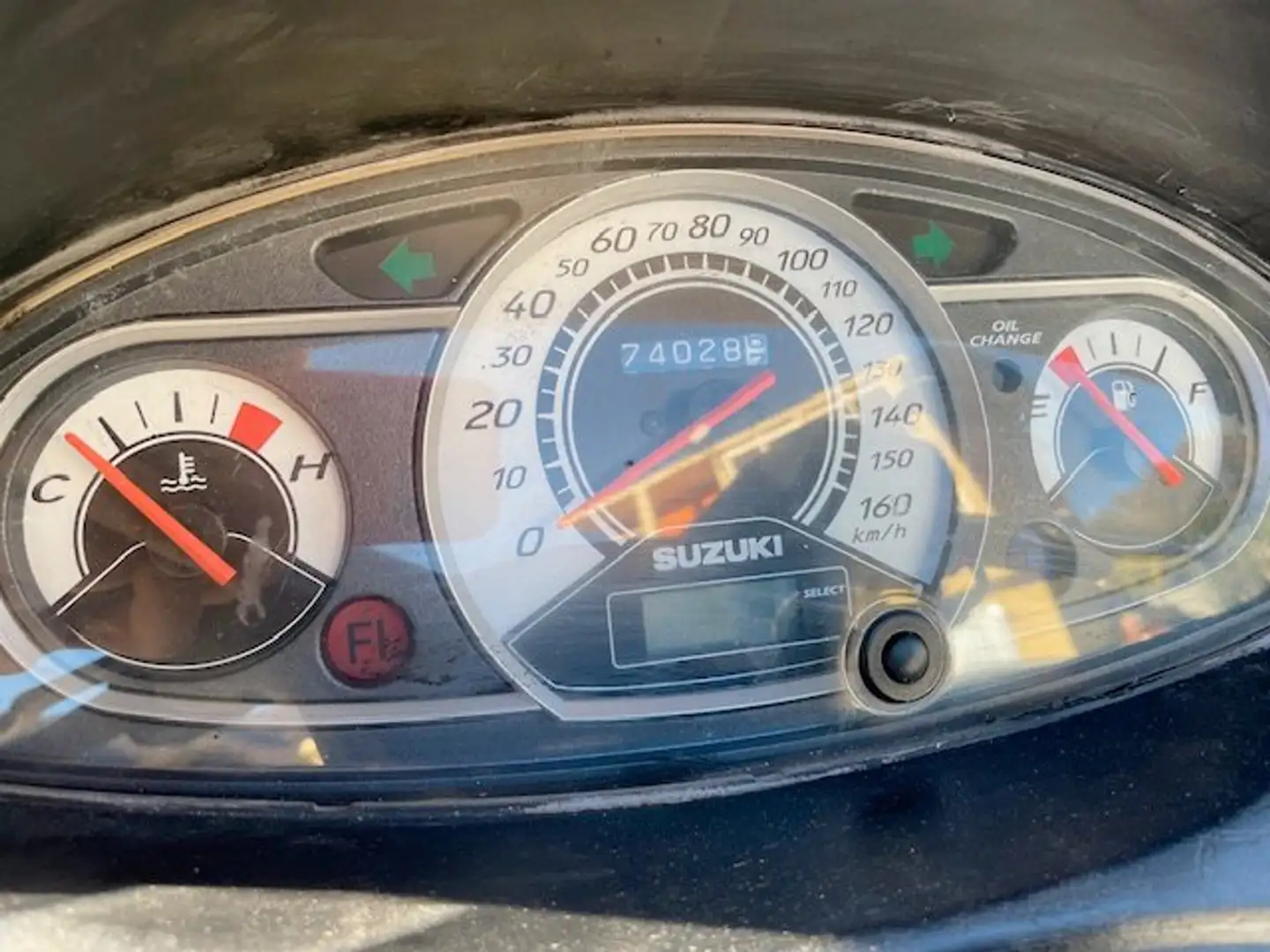 Suzuki Burgman 200 Burgman UH 200 Gris - 2