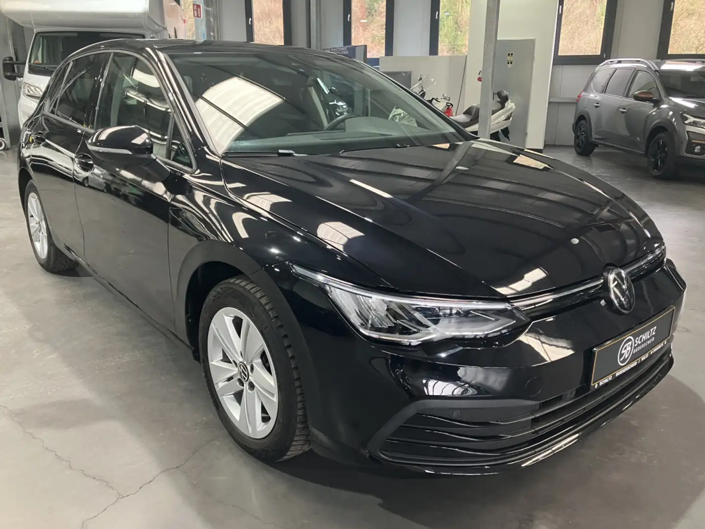 Volkswagen Golf 1.5 eTSI Life DSG 150HP Noir - 1