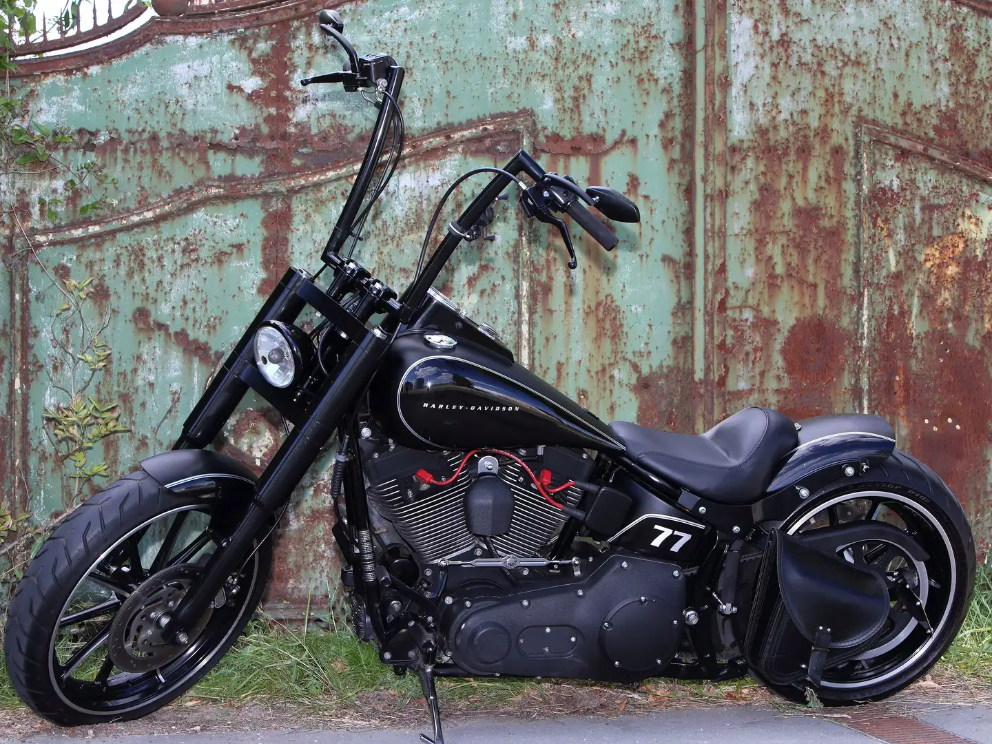 Harley-Davidson Softail Custom Czarny - 1