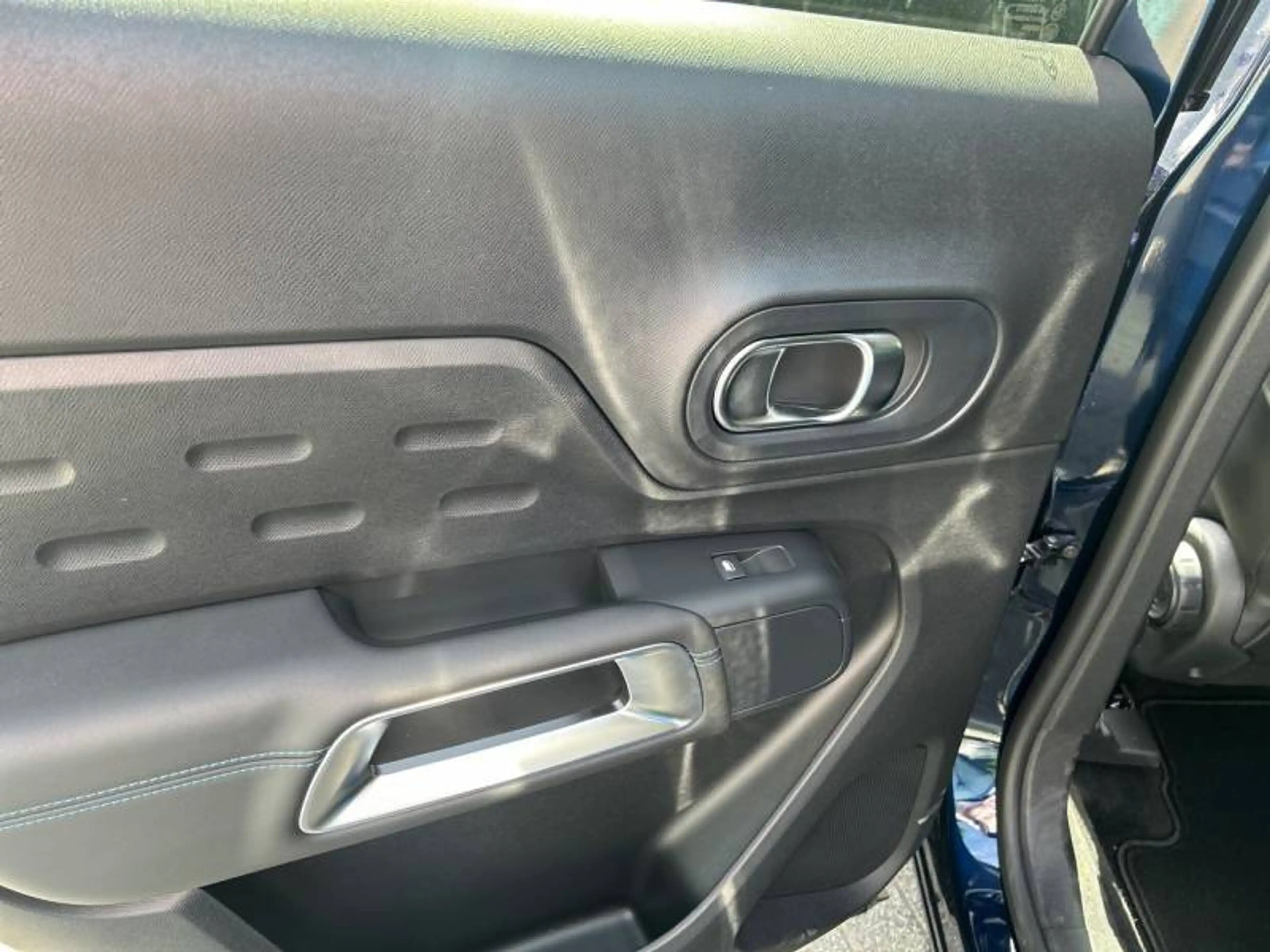 Citroen C5 Aircross 1 Hybrid 136 ë-DCS6 PLUS — photo 12
