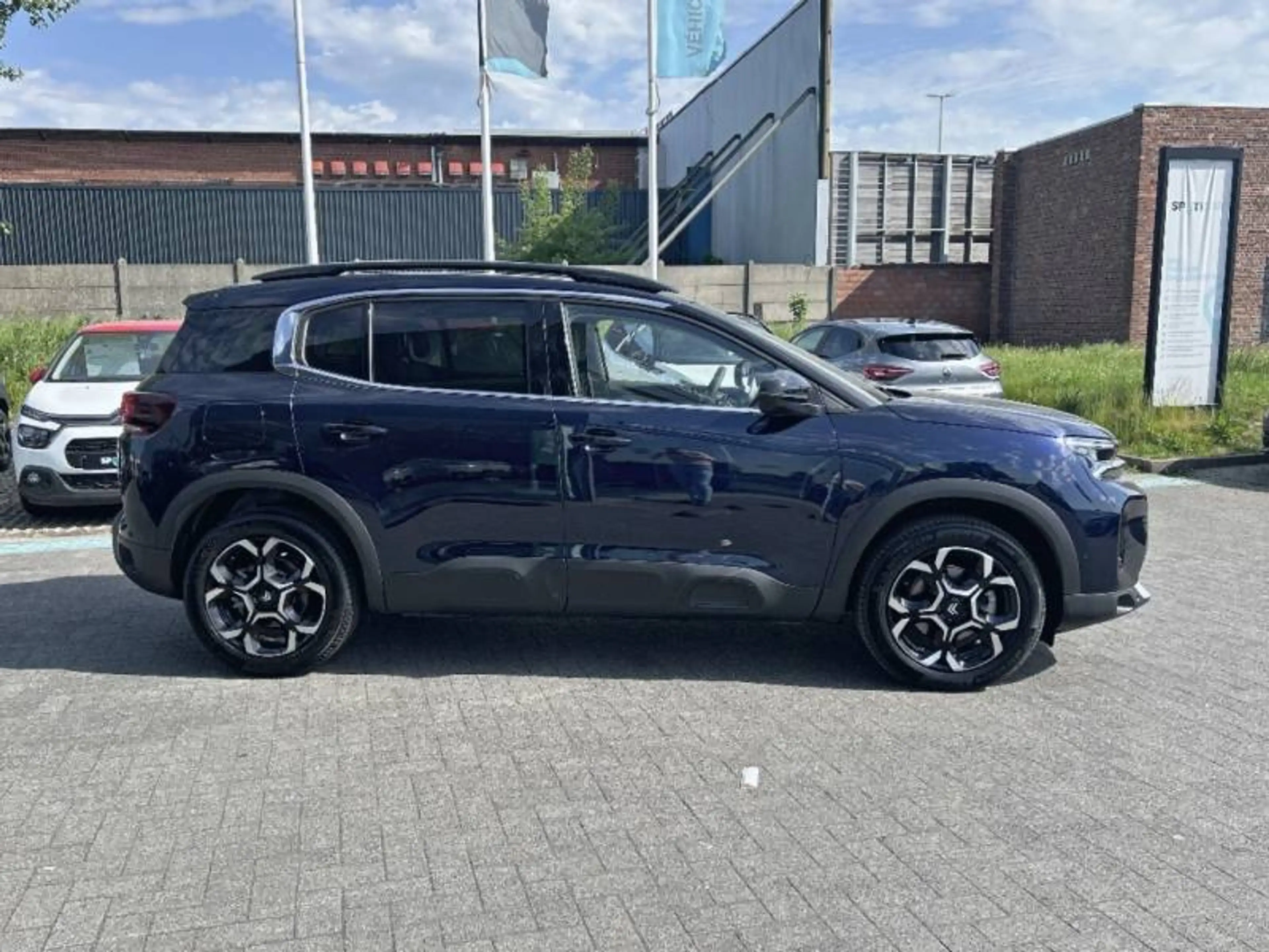 Citroen C5 Aircross 1 Hybrid 136 ë-DCS6 PLUS — photo 4
