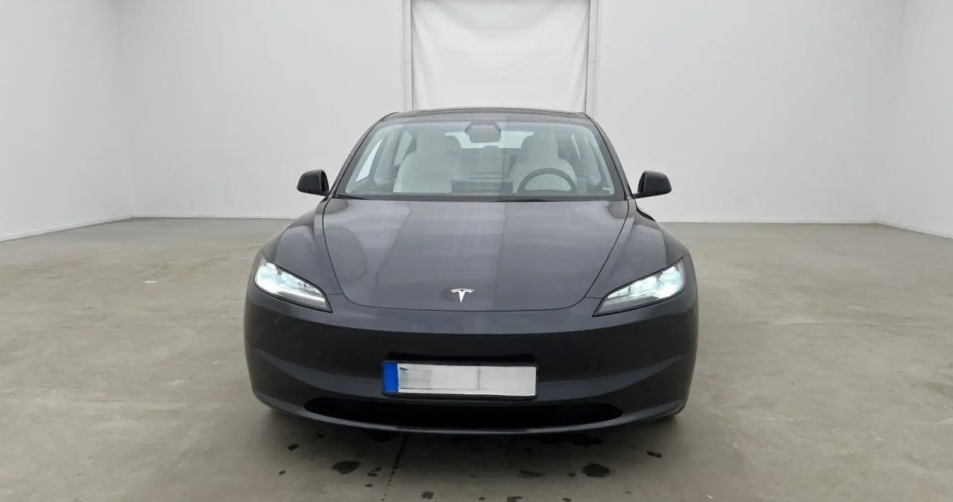 Tesla Model 3 Long Range AWD - 2