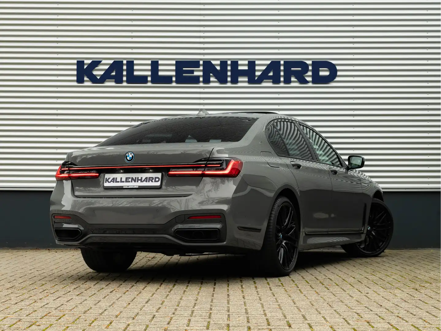 BMW 745 7-serie 745e M-Sport - Dak - Nappa - Driving Ass P Grigio - 2
