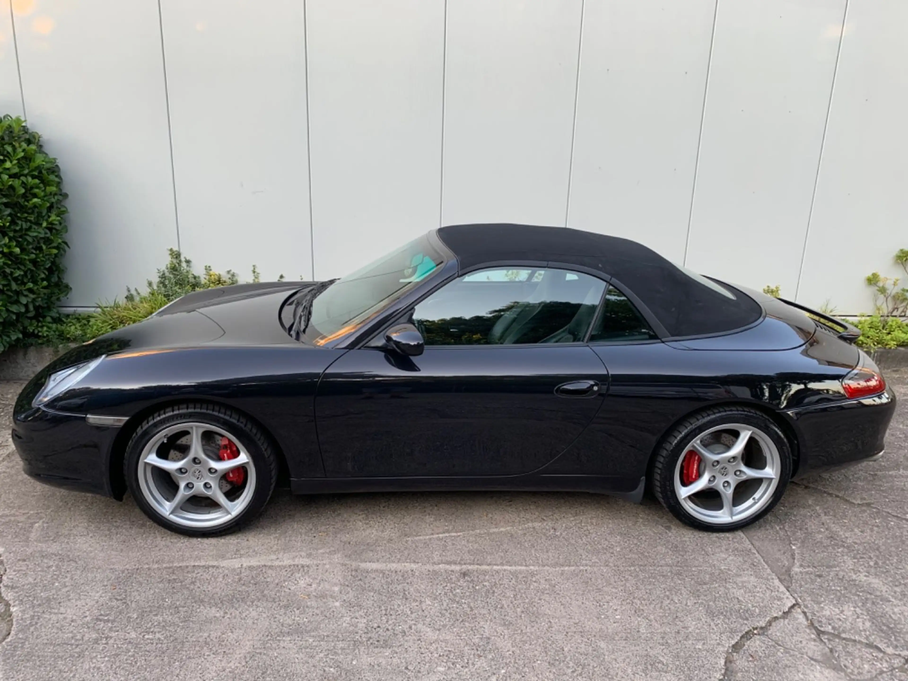 Porsche 996 Carrera Cabrio Navi, Klappe, sehr guter Zustand! — photo 13