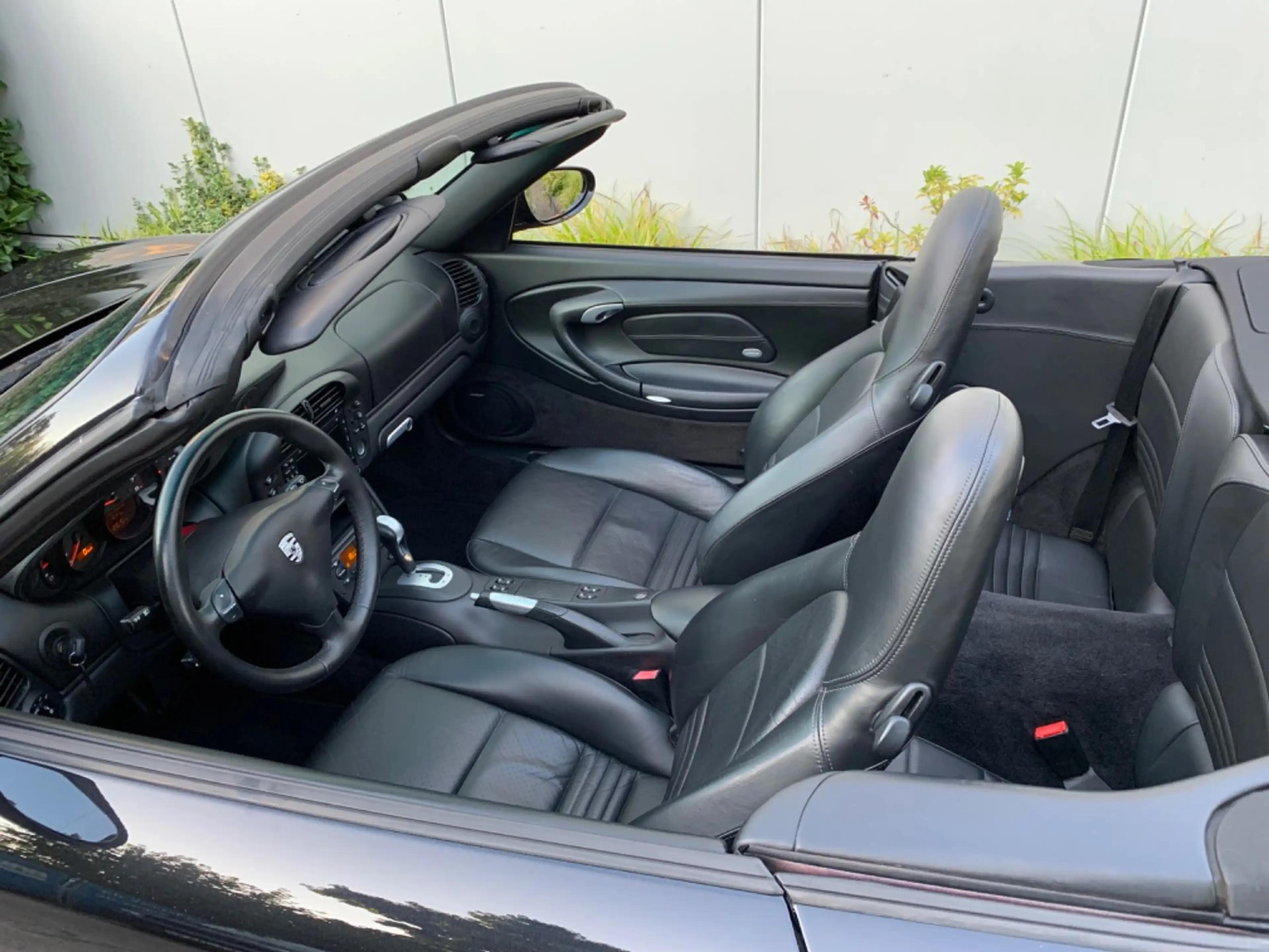 Porsche 996 Carrera Cabrio Navi, Klappe, sehr guter Zustand! — photo 5