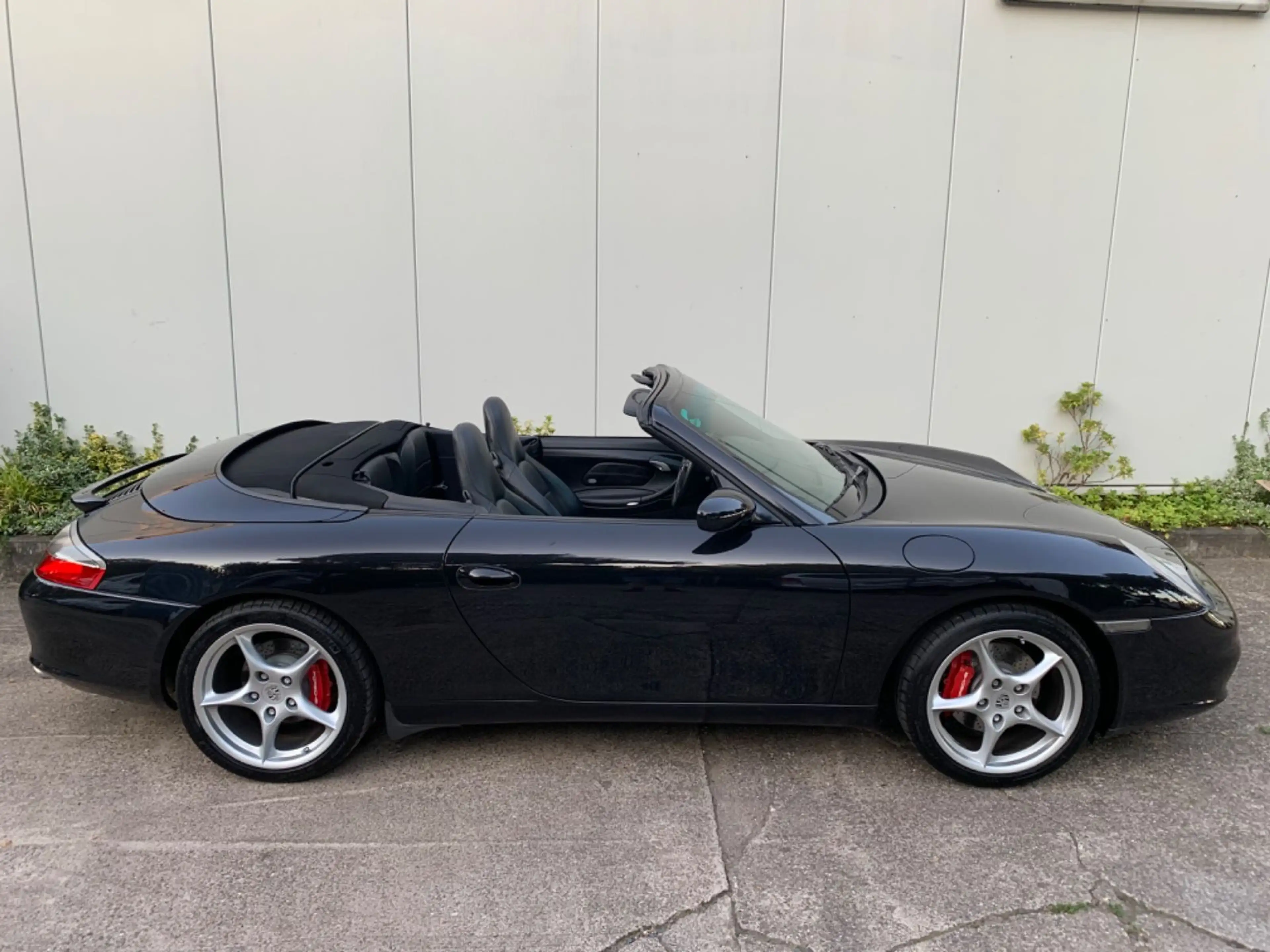 Porsche 996 Carrera Cabrio Navi, Klappe, sehr guter Zustand! — photo 12