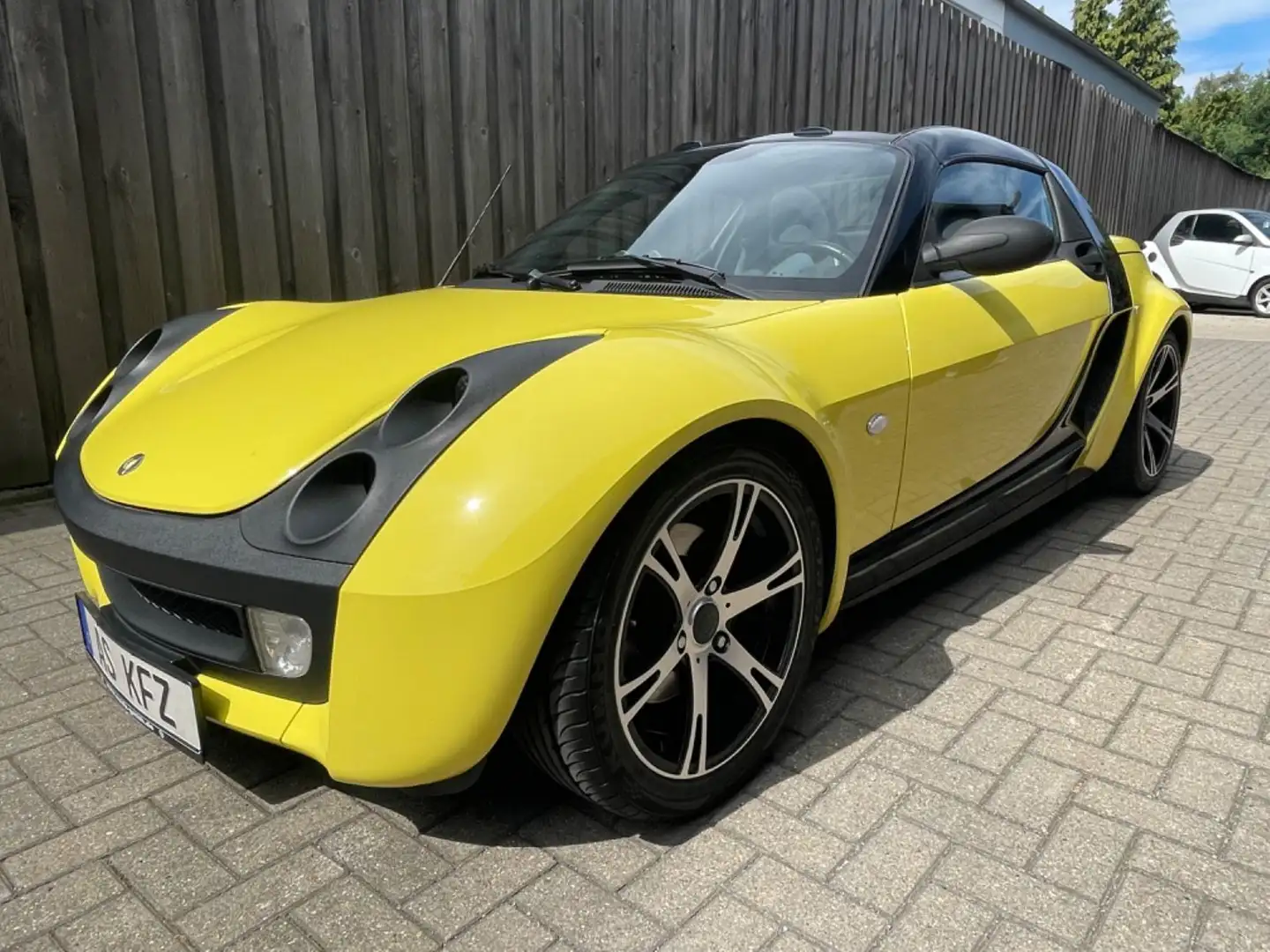 smart roadster 84PS SERVO KLIMA SHZ ALU´S RADIO Yellow - 1