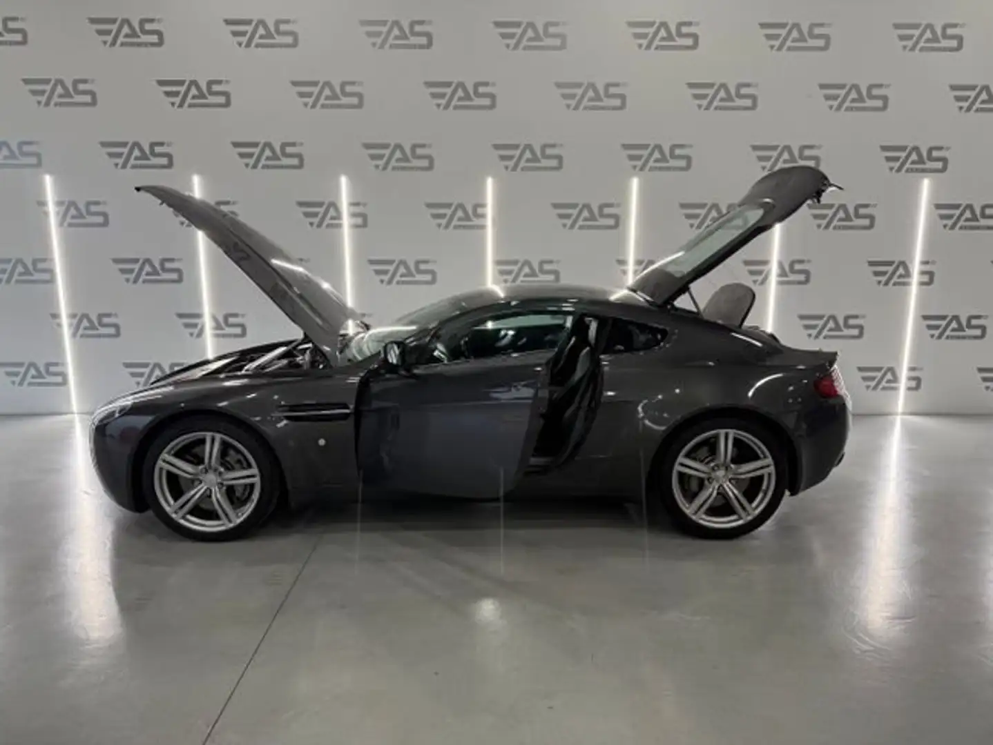 Aston Martin Vantage coupe sportshift Gris - 1