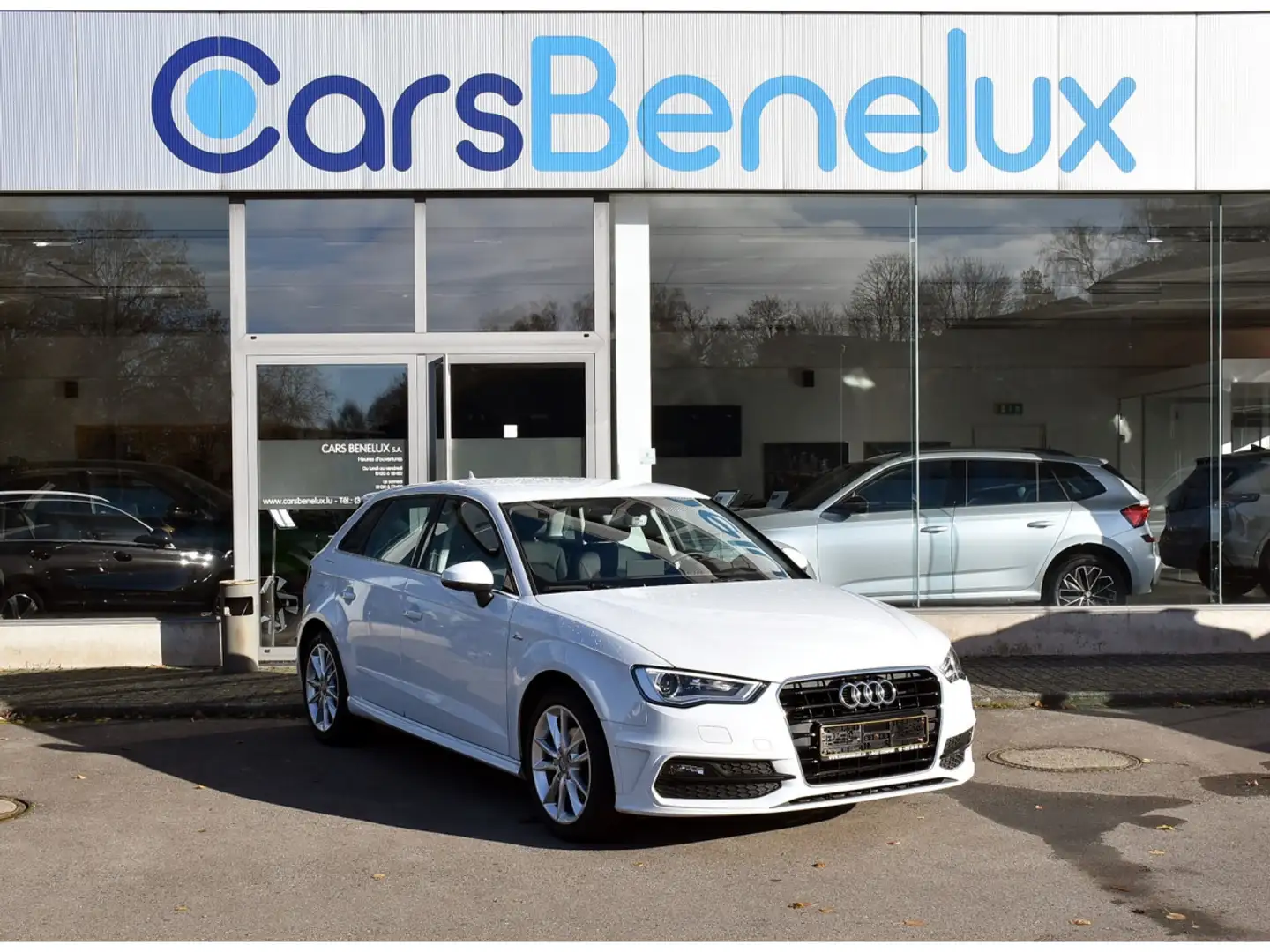 Audi A3 Sportback 1.4 TFSI S-Line CUIR GPS XENON PDC 1° MA Blanc - 1