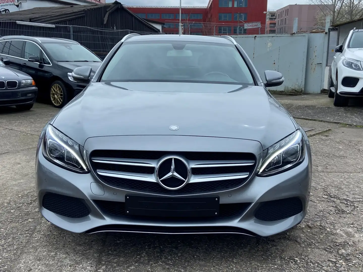 Mercedes-Benz C 180 T Avantgarde Aut. / LED/ Navigation/Top gepflegt Gris - 2