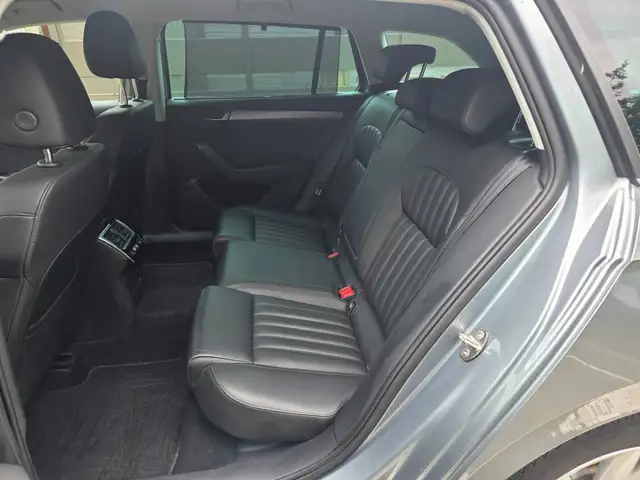 Skoda Superb view 16