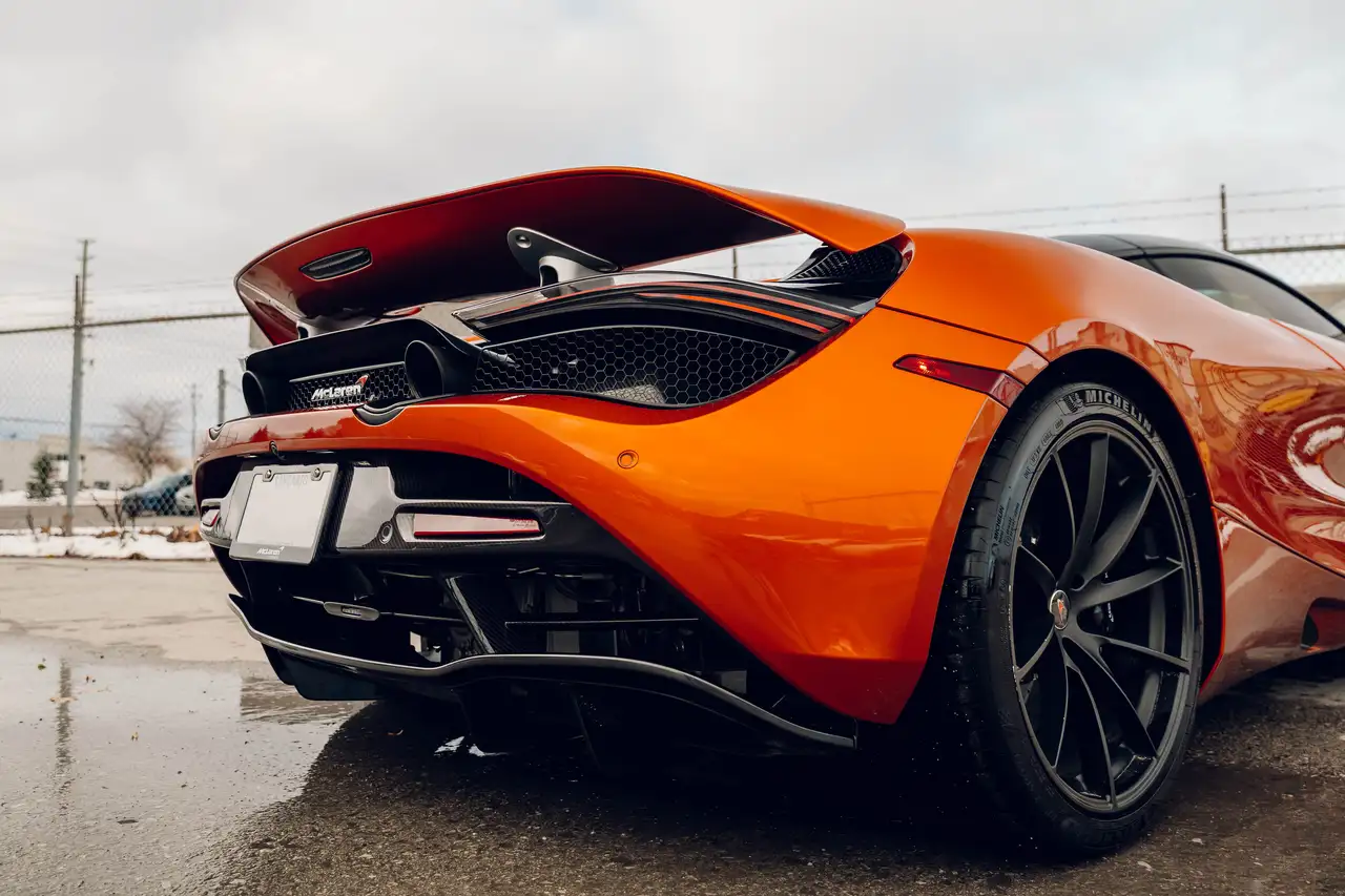 McLaren 720S снимка McLaren 720S
