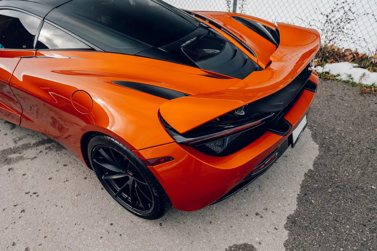 McLaren 720S снимка McLaren 720S